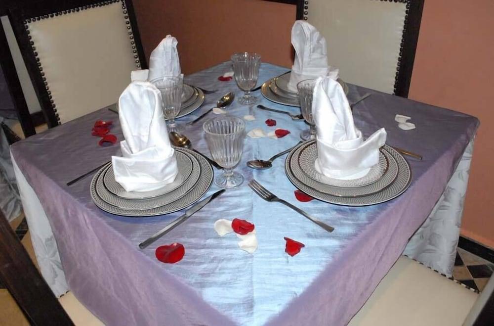 Marrakech House Hotel Маракеш Екстериор снимка